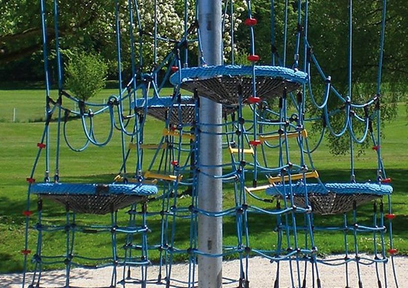 L’Arbre aux Nids Perchés Midi