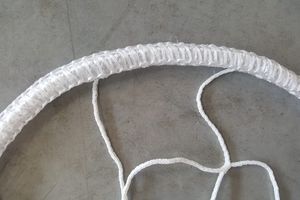 Tresse plombée 200 g/m, incorporée dans la lisière