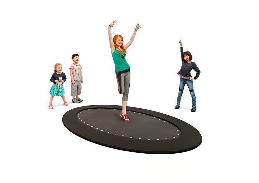 Le Trampoline ovale