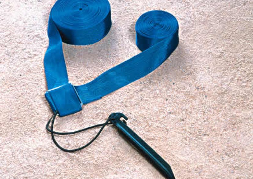 Bande de délimitation, avec boucles plastique et marquage (réglables)  + 4 fiches plastique